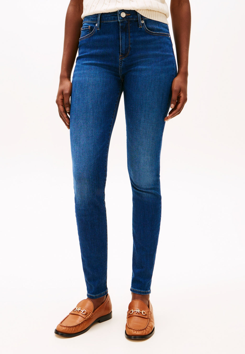 COMO WHISKERED MID RISE  Media 3