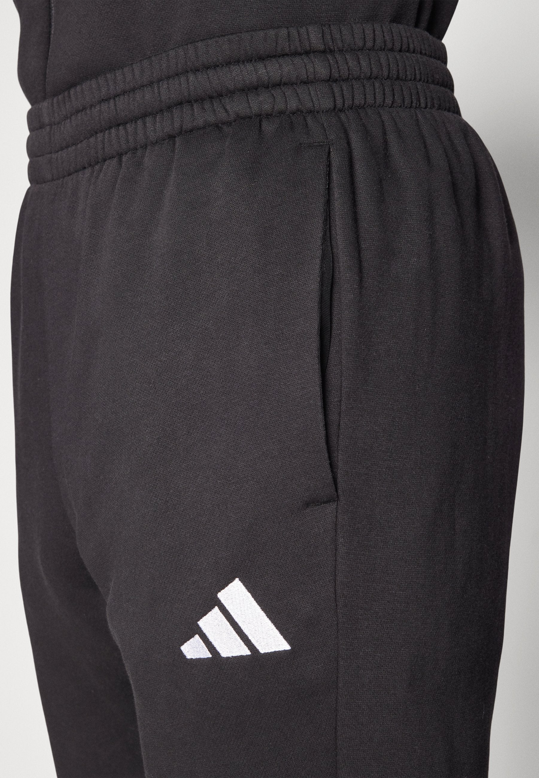 adidas Sportswear 3 STRIPES