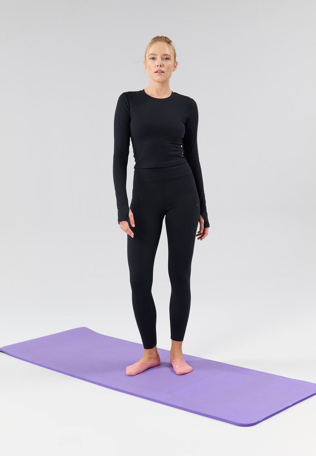 Even&Odd active ESSENTIAL FITTED CROPPED LONG SLEEVE SPORTS TOP
