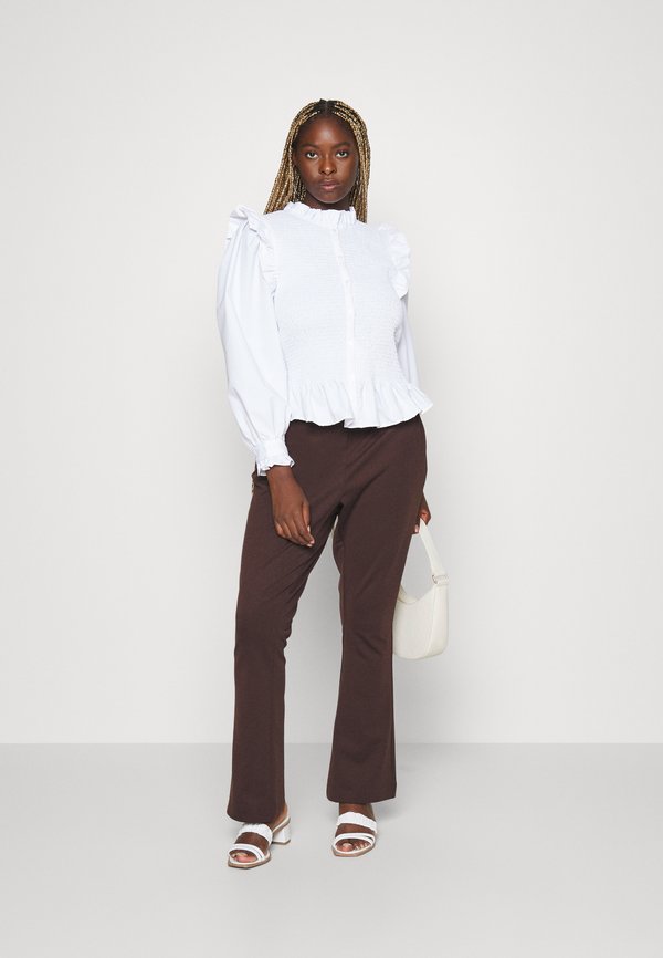 Vero Moda Curve VMLUCCA FLARED PANT