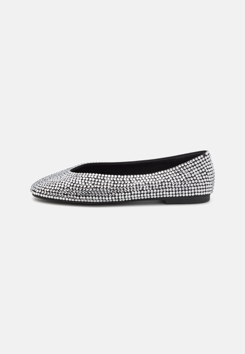 Steve Madden Klassischer Ballerina Media 1
