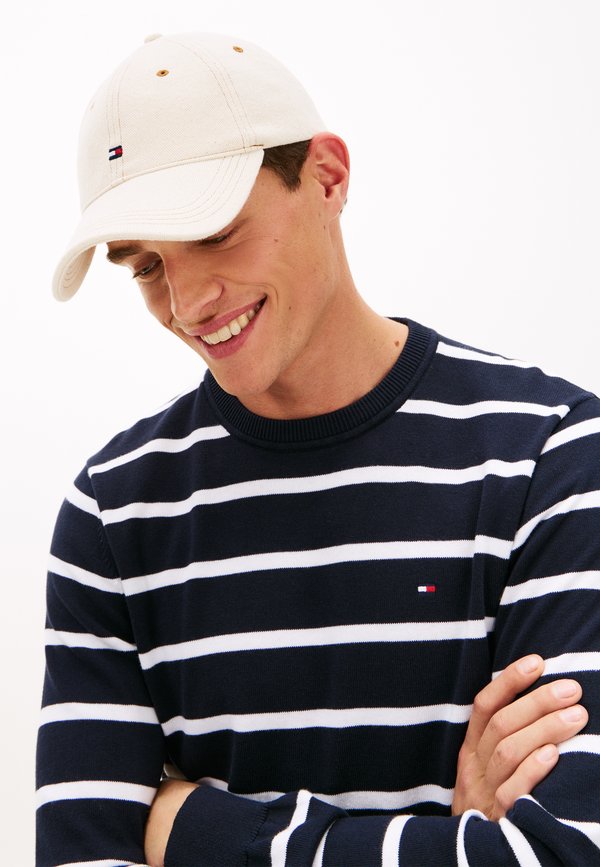 Tommy Hilfiger CORPORATE DENIM LOGO EMBROIDERY BASEBALL CAP - Cap - natural wash