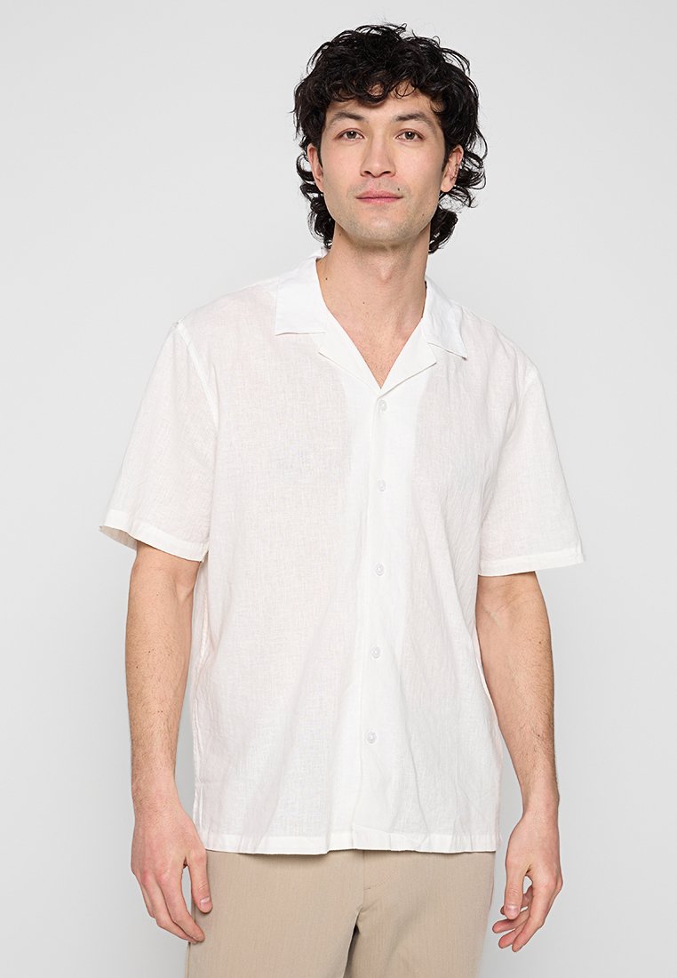 LOOSE FIT Media 1