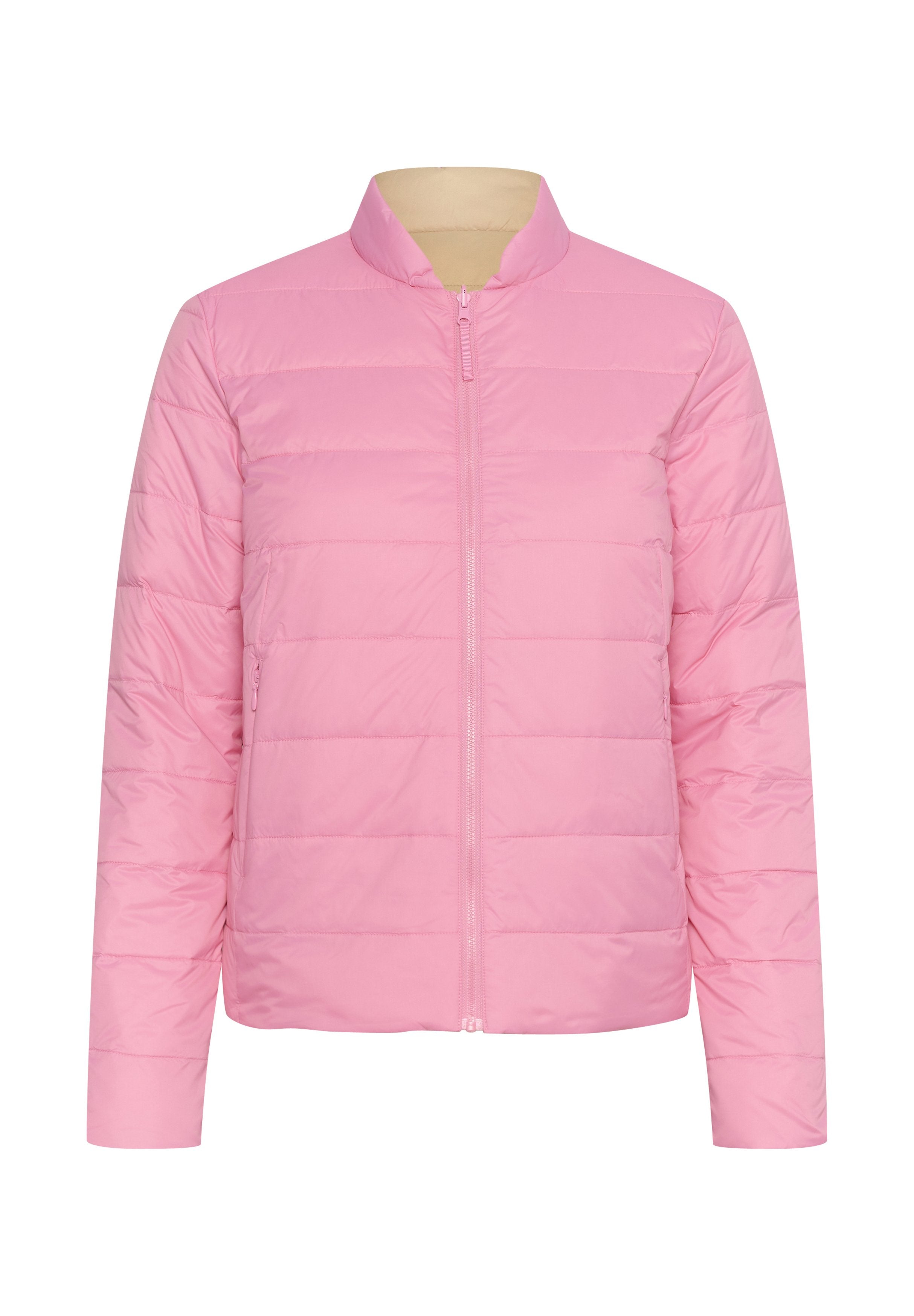 Rosa gepolsterte Jacke mit Stehkragen, horizontal gestepptem Design, langen Ärmeln und einem zentralen Frontreißverschluss. Glattes, leichtes Material.
