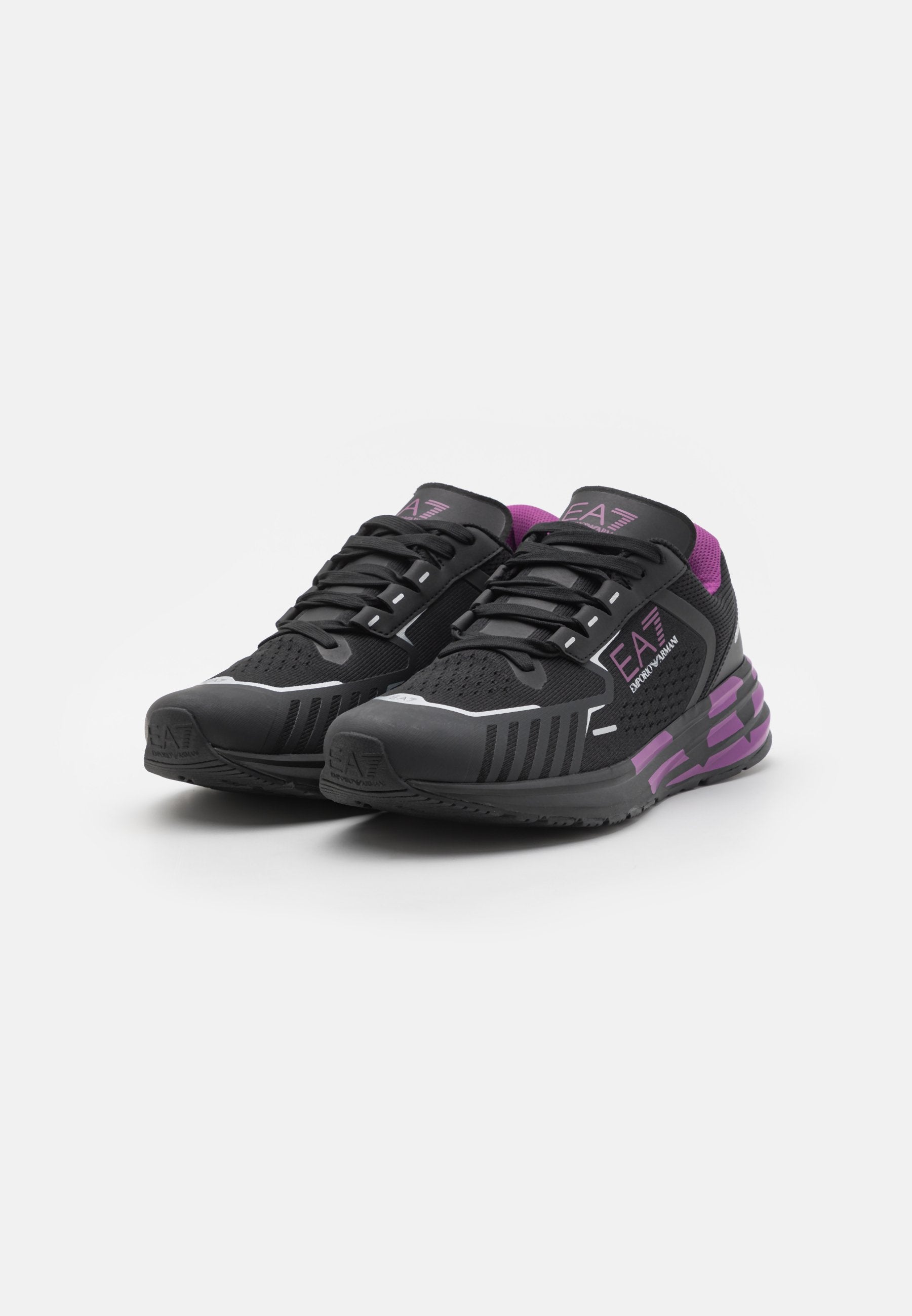 CRUSHER DISTANCE UNISEX Media 2