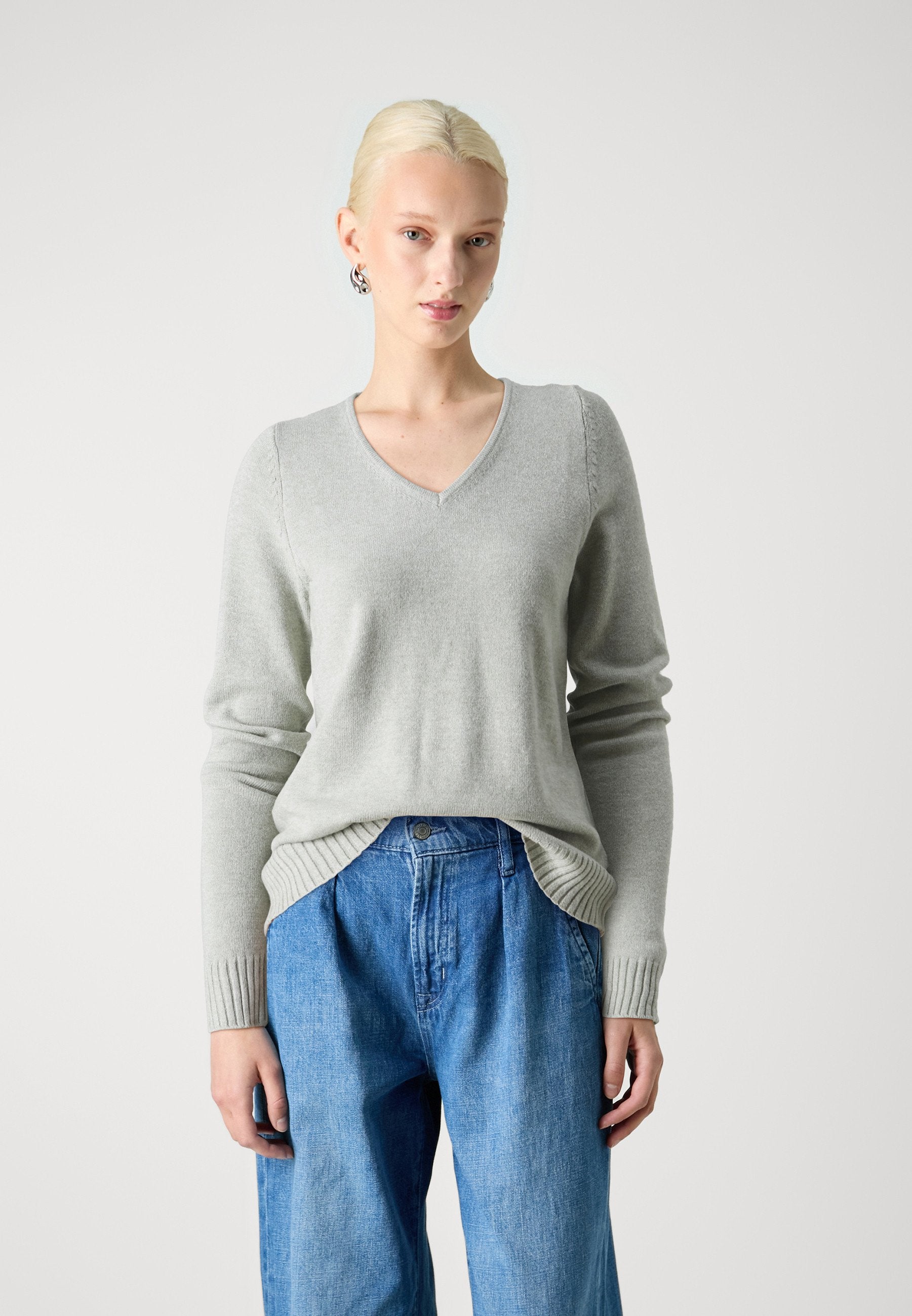 VILA VIRIL V-NECK L/S KNIT TOP - NOOS