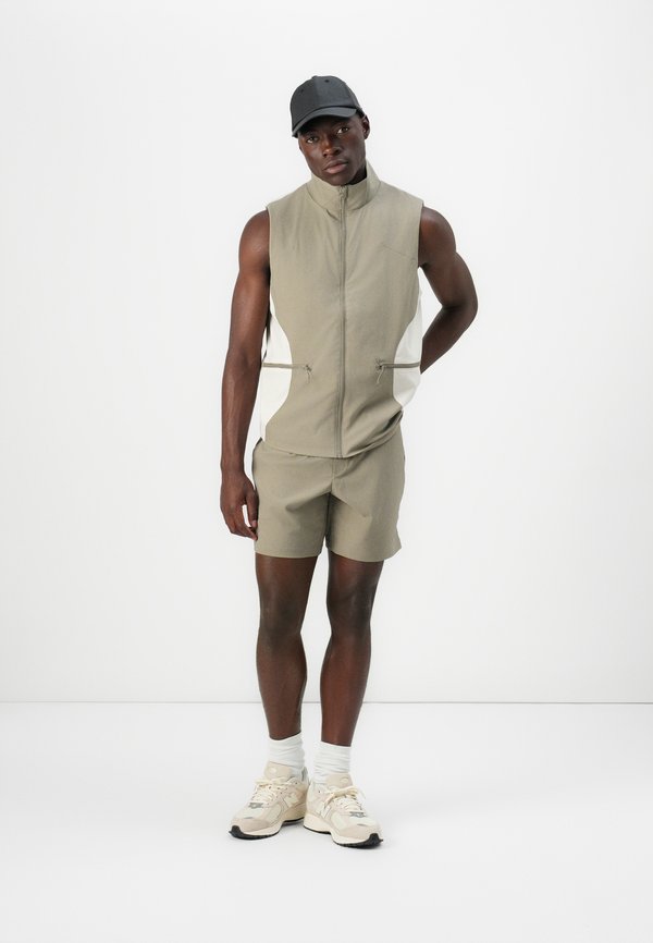 New Balance UTILITY GILET