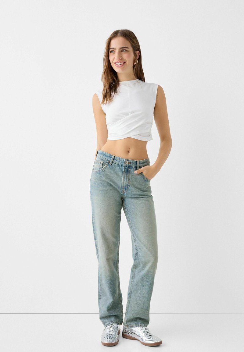 Bershka Jeans Straight Leg Media 1