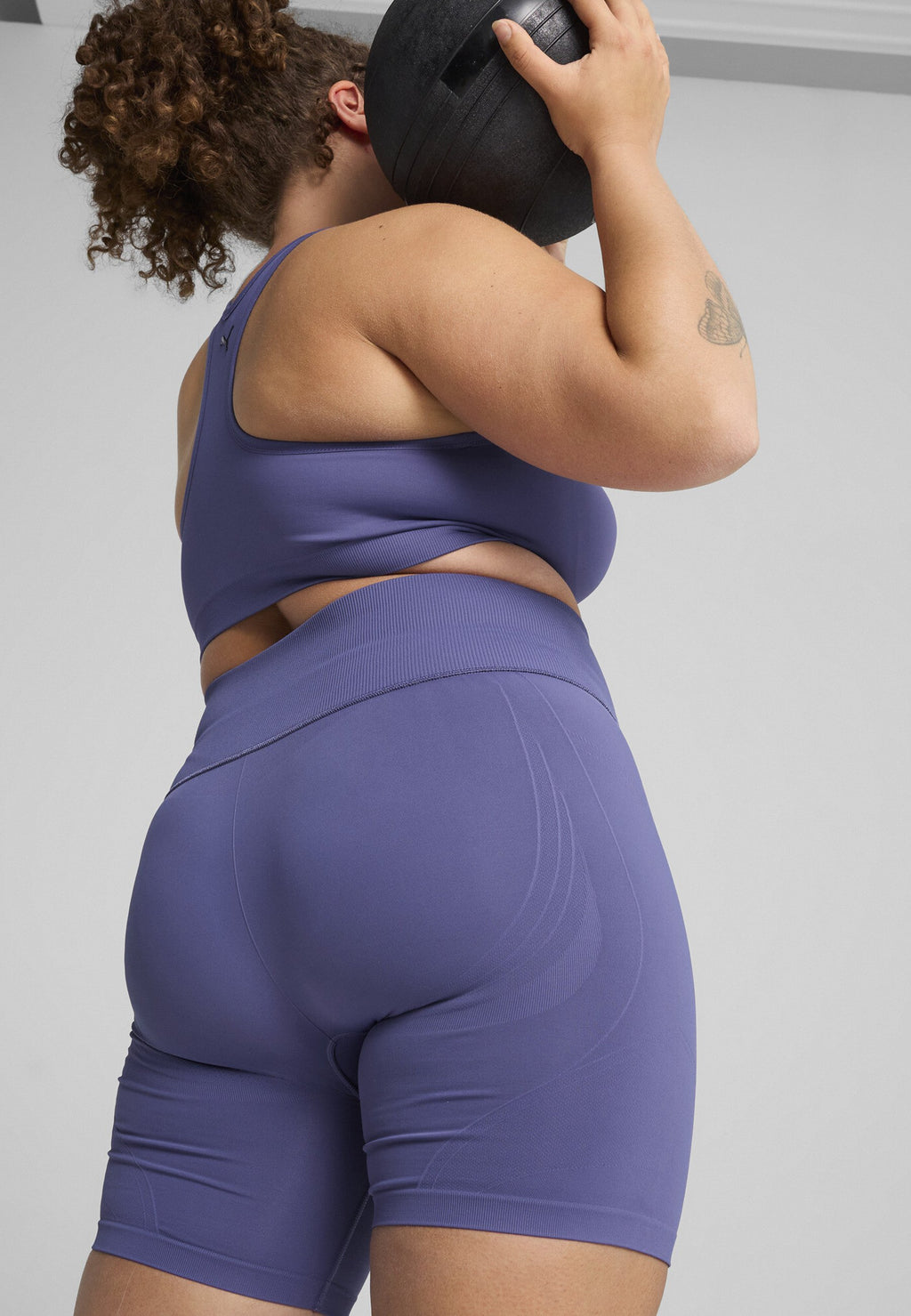 Puma SEAMLESS SHORT