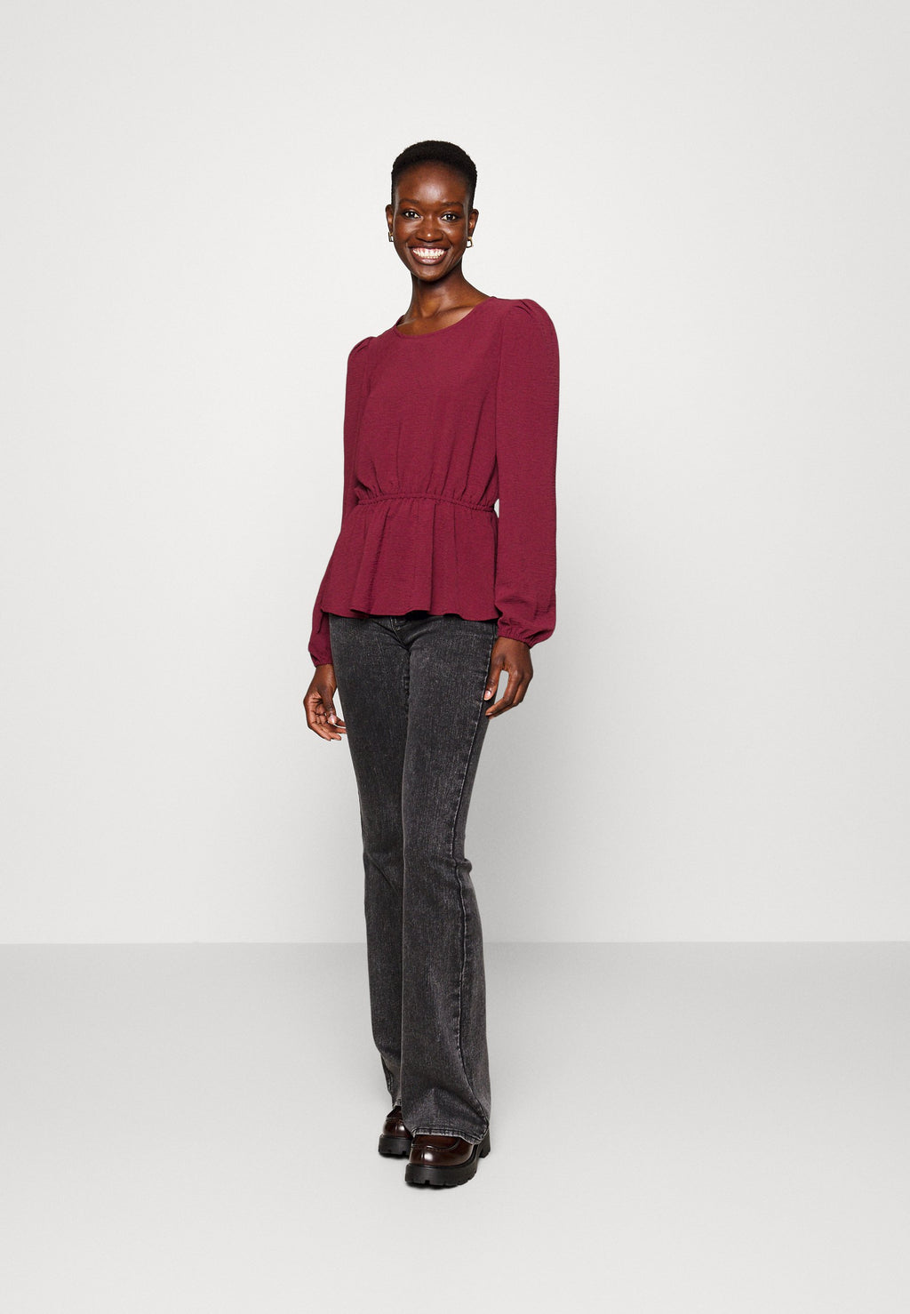 ONLY Tall ONLMETTE O NECK