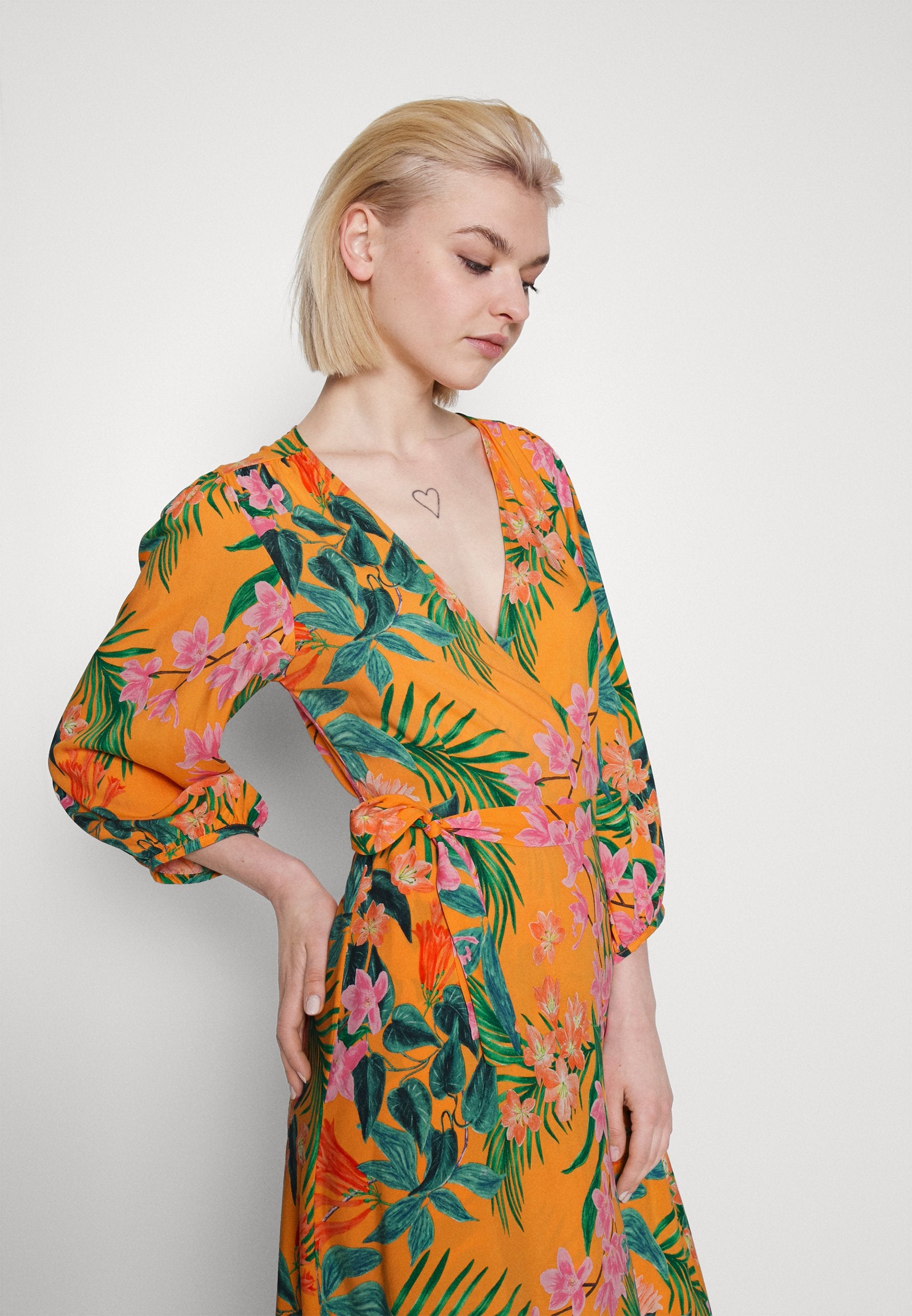 ONLY ONLTROPICA WRAP MIDI DRESS