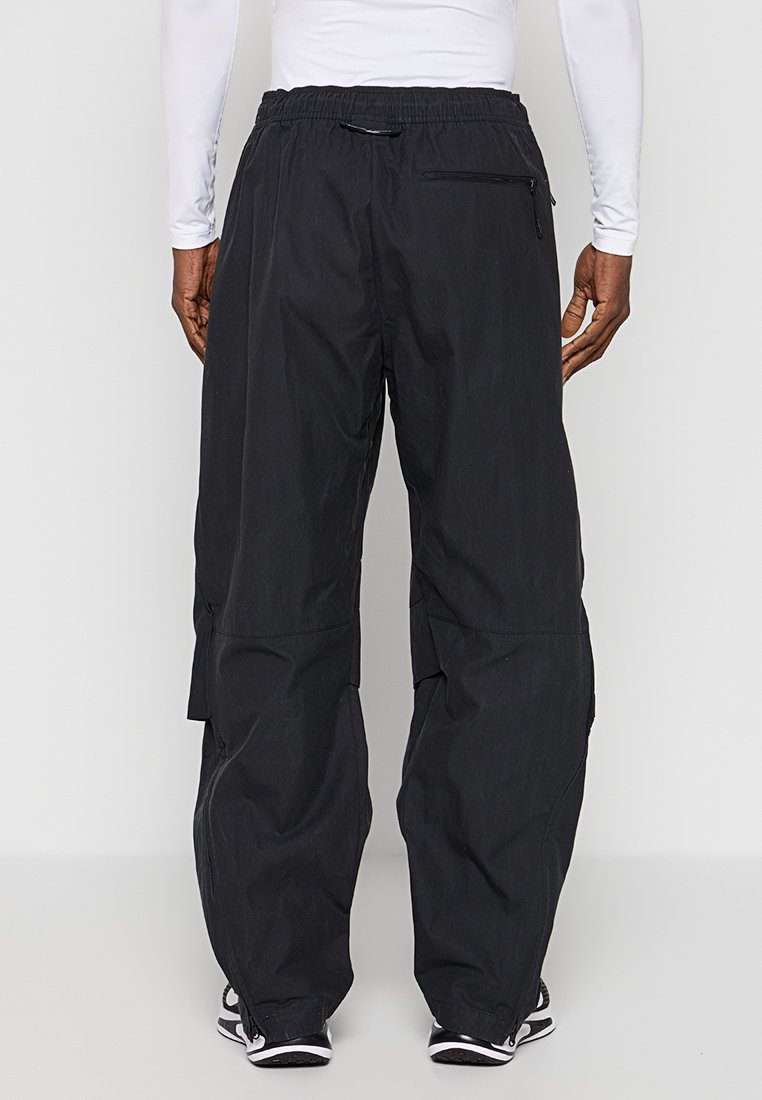 Nike Sportswear LOOSE FIT