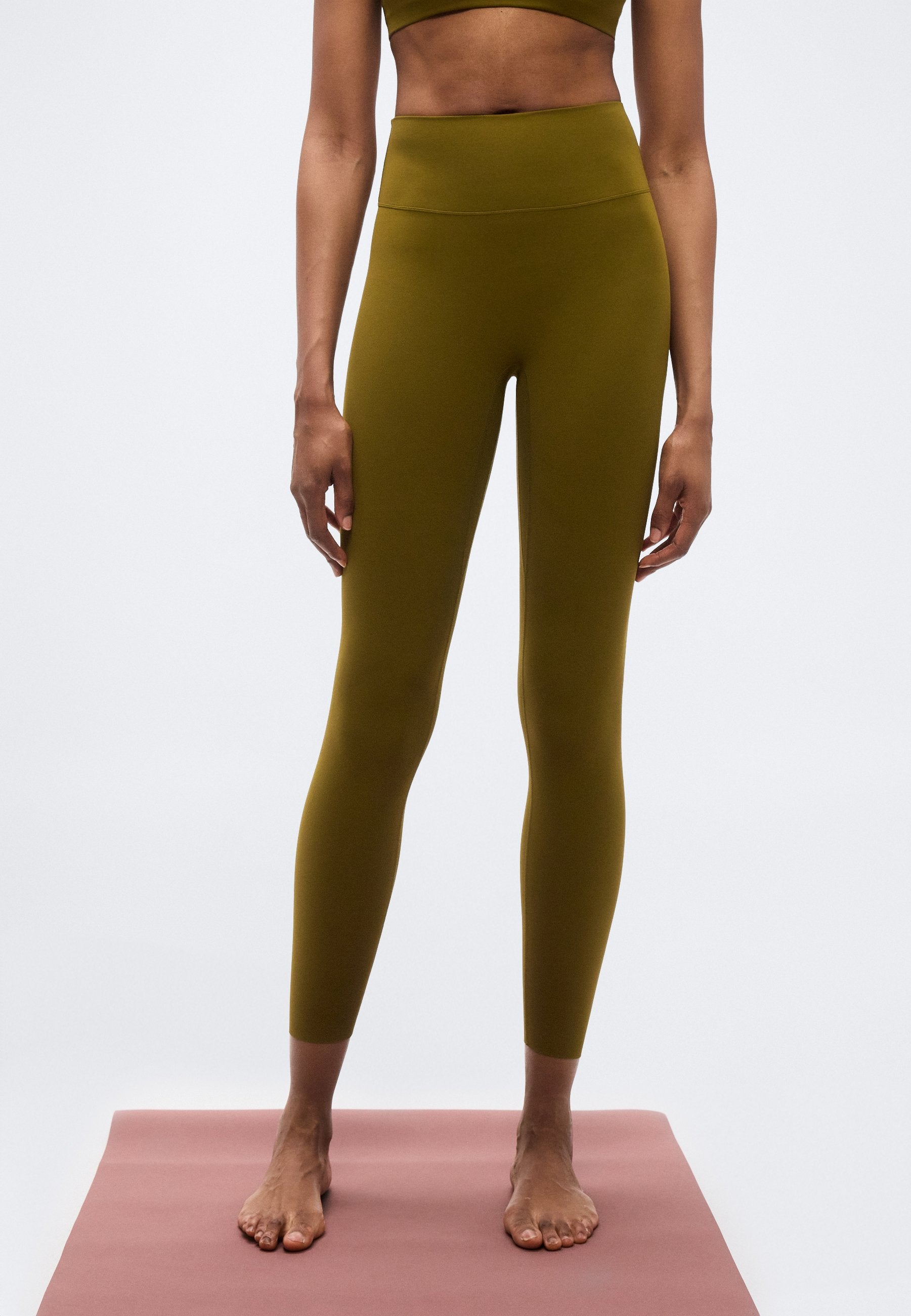Nike Performance ZENVY