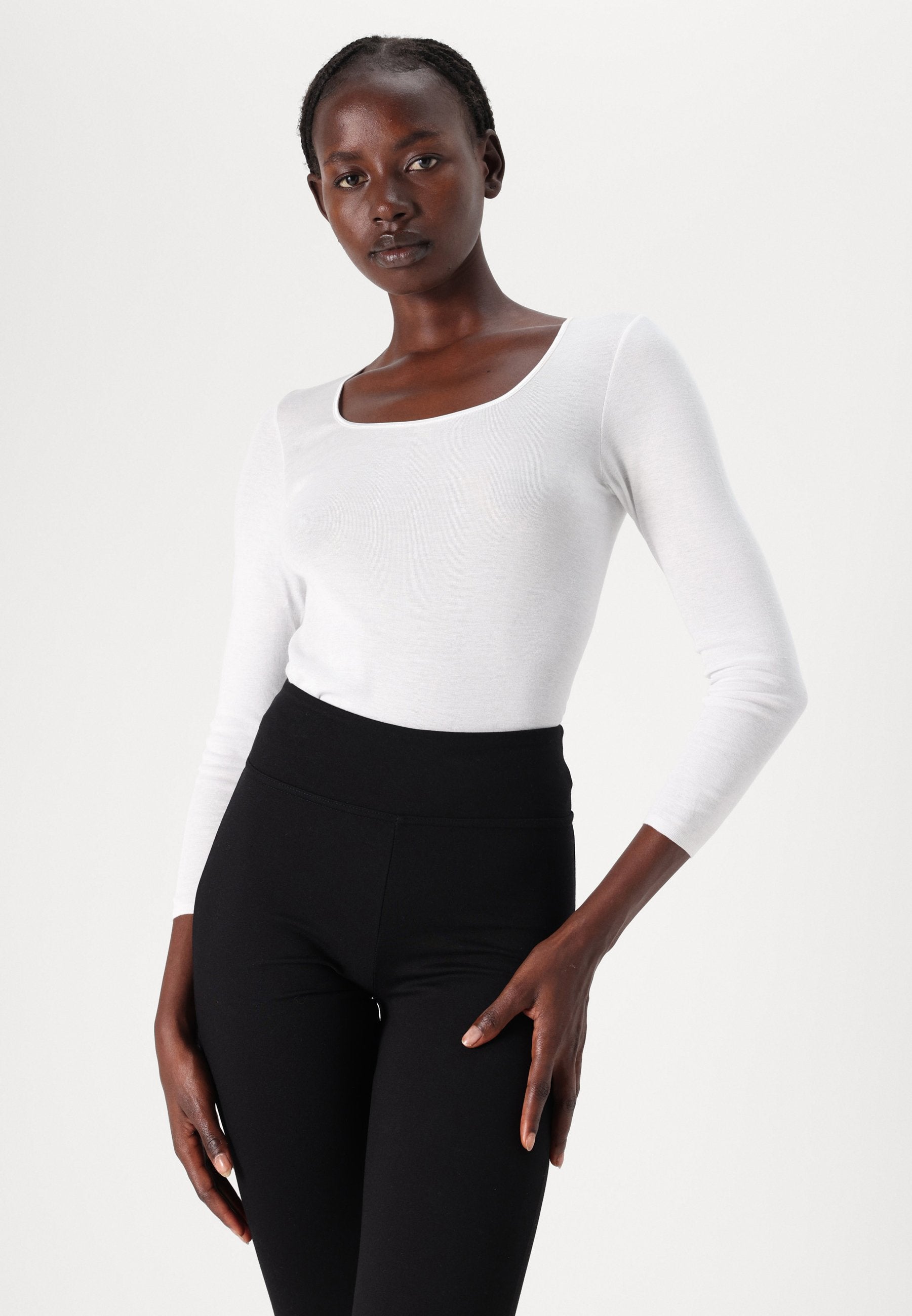 DIM RELAX & GO SHAPEWEAR