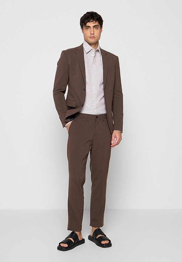 Emporio Armani REGULAR FIT