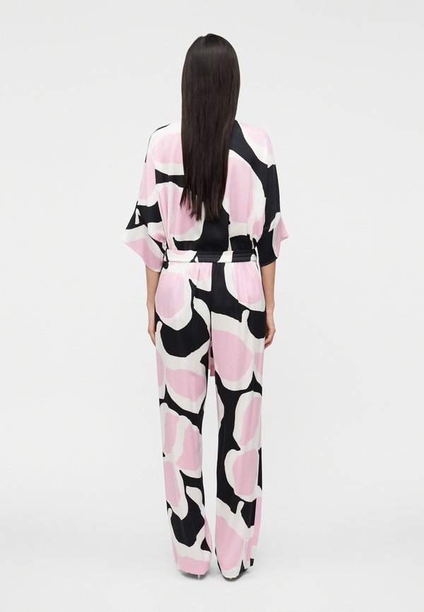 Diane von Furstenberg DIANE