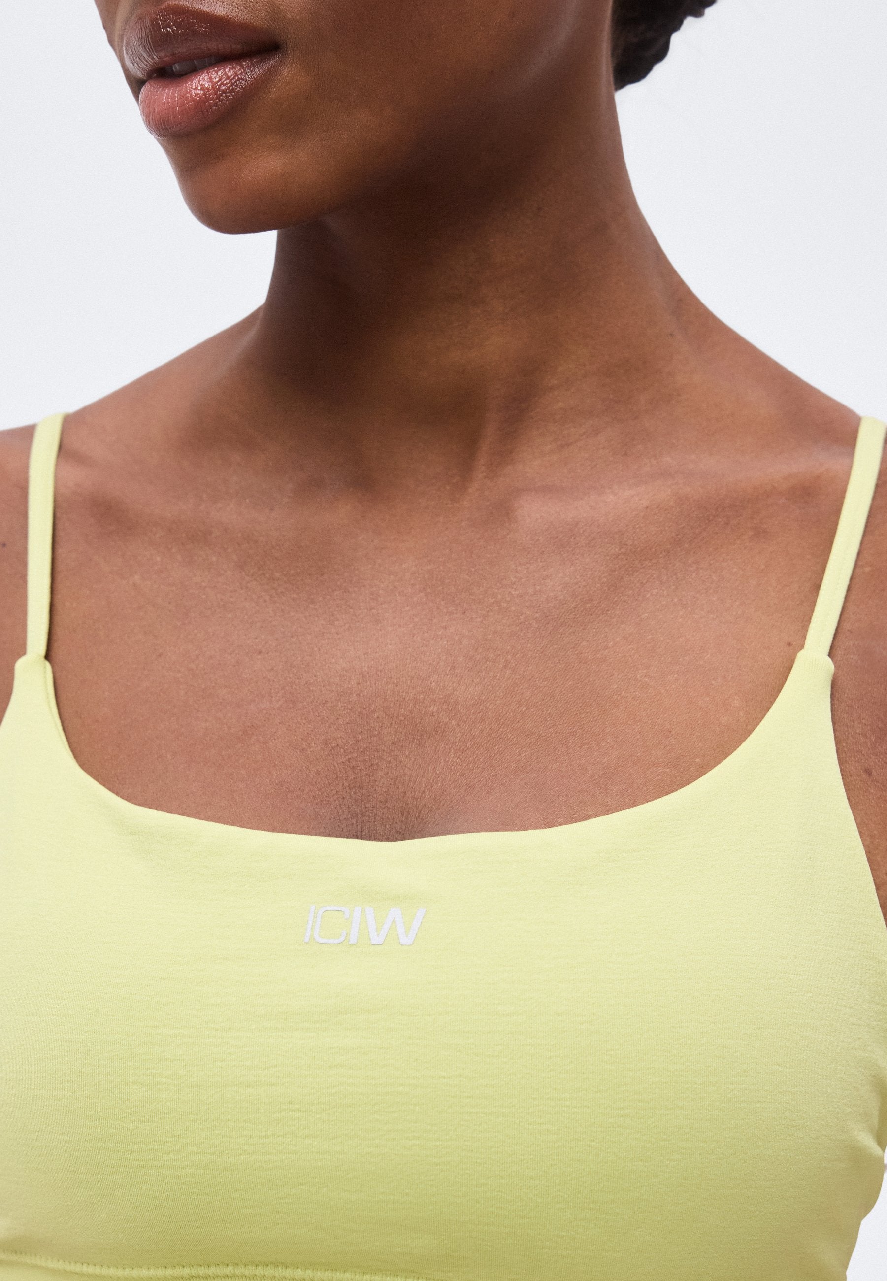 ICANIWILL SMOOTH SEAMLESS OPEN BACK BRA