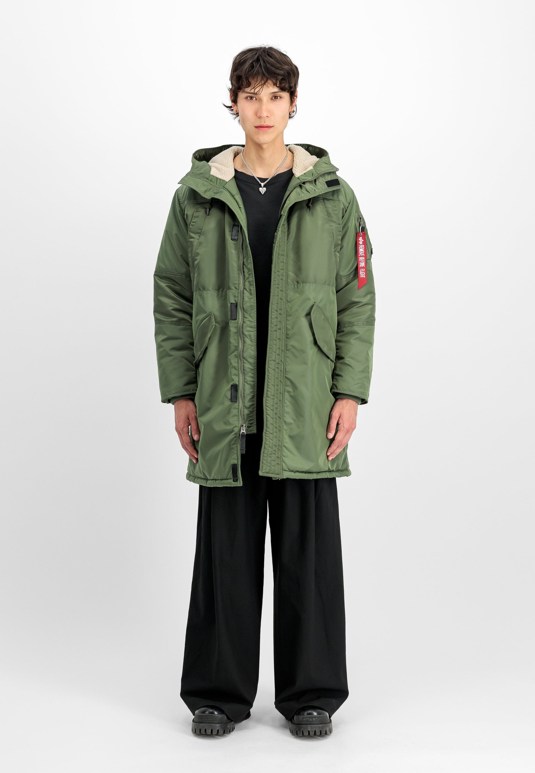 Alpha Industries FIELD