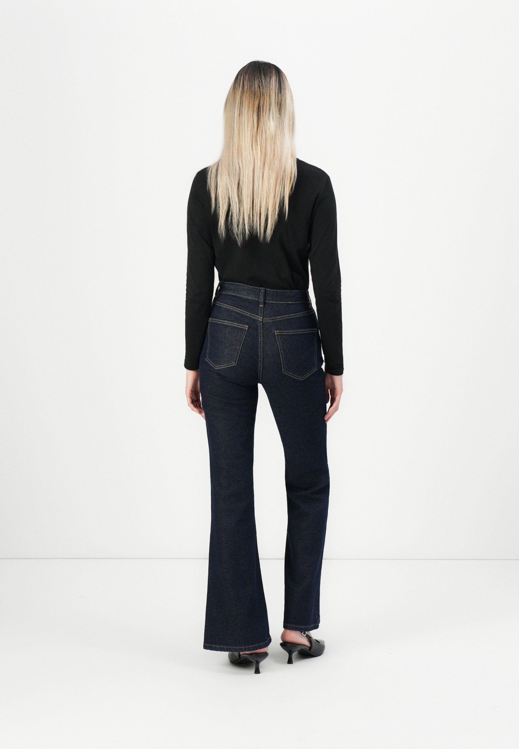 Flared fit ONLJUICY High waist Media 4