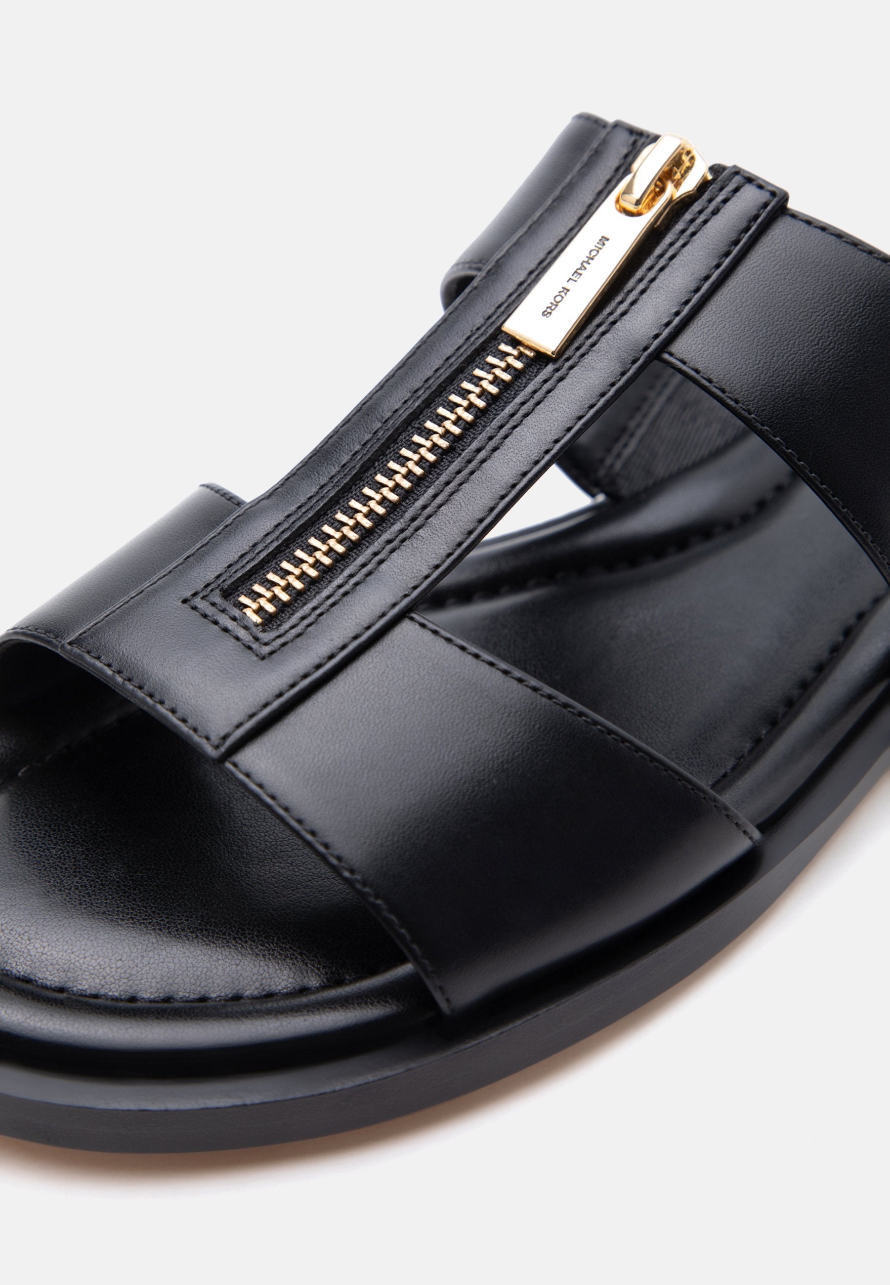 MICHAEL Michael Kors BERKLEY FLAT