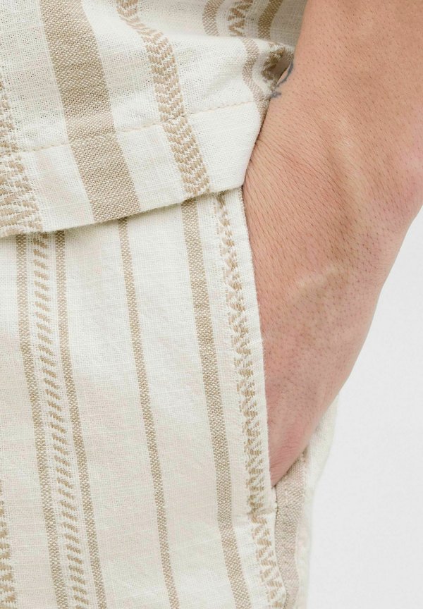 Jack & Jones Plus Size Relaxed Fit - Shorts - ecru