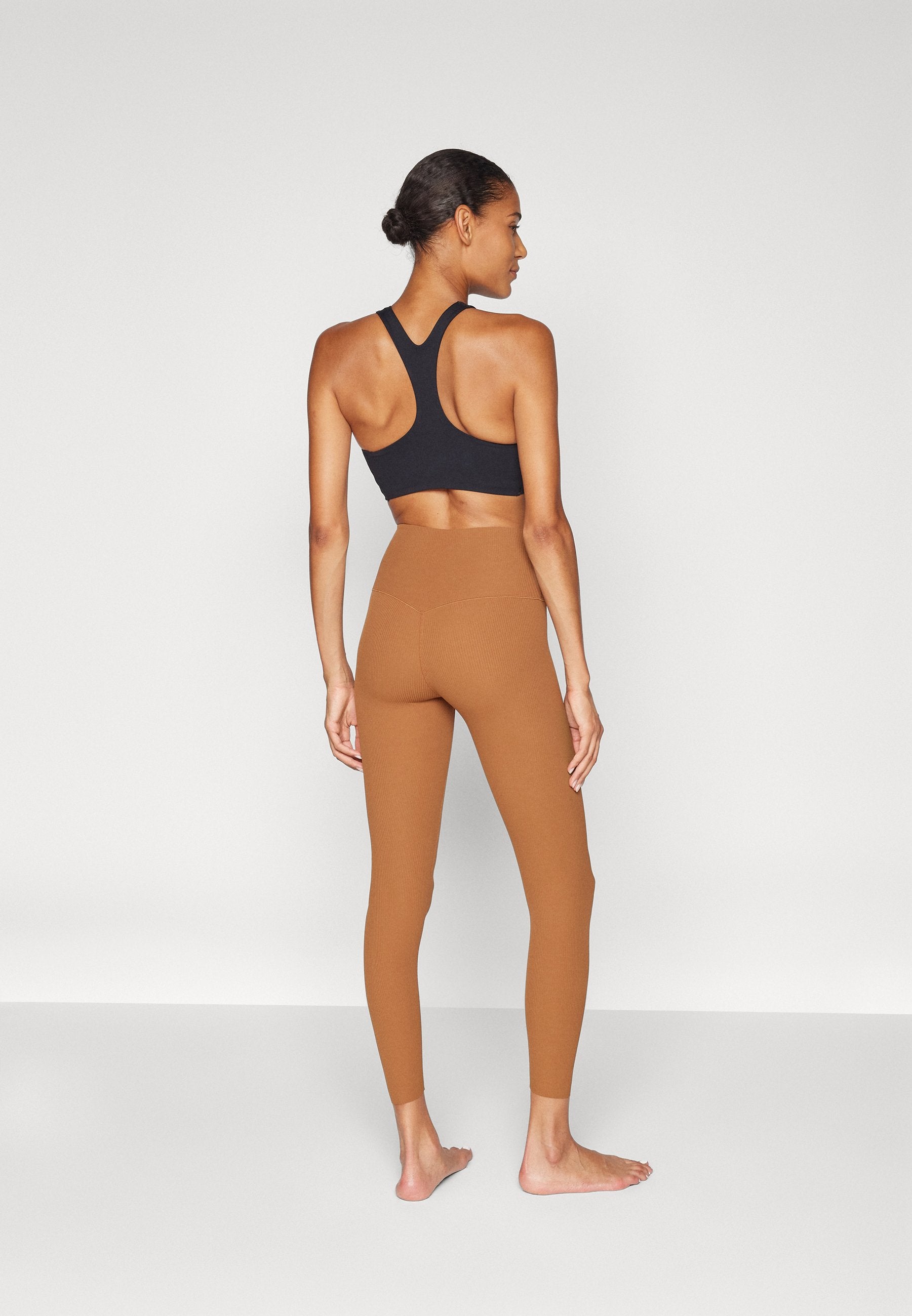 Nike Performance ZENVY