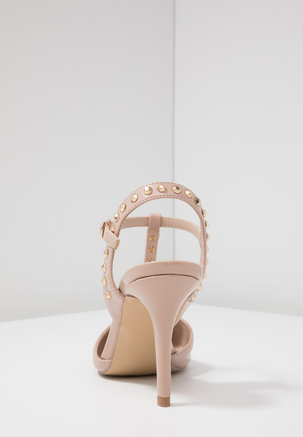 Carvela KANKAN