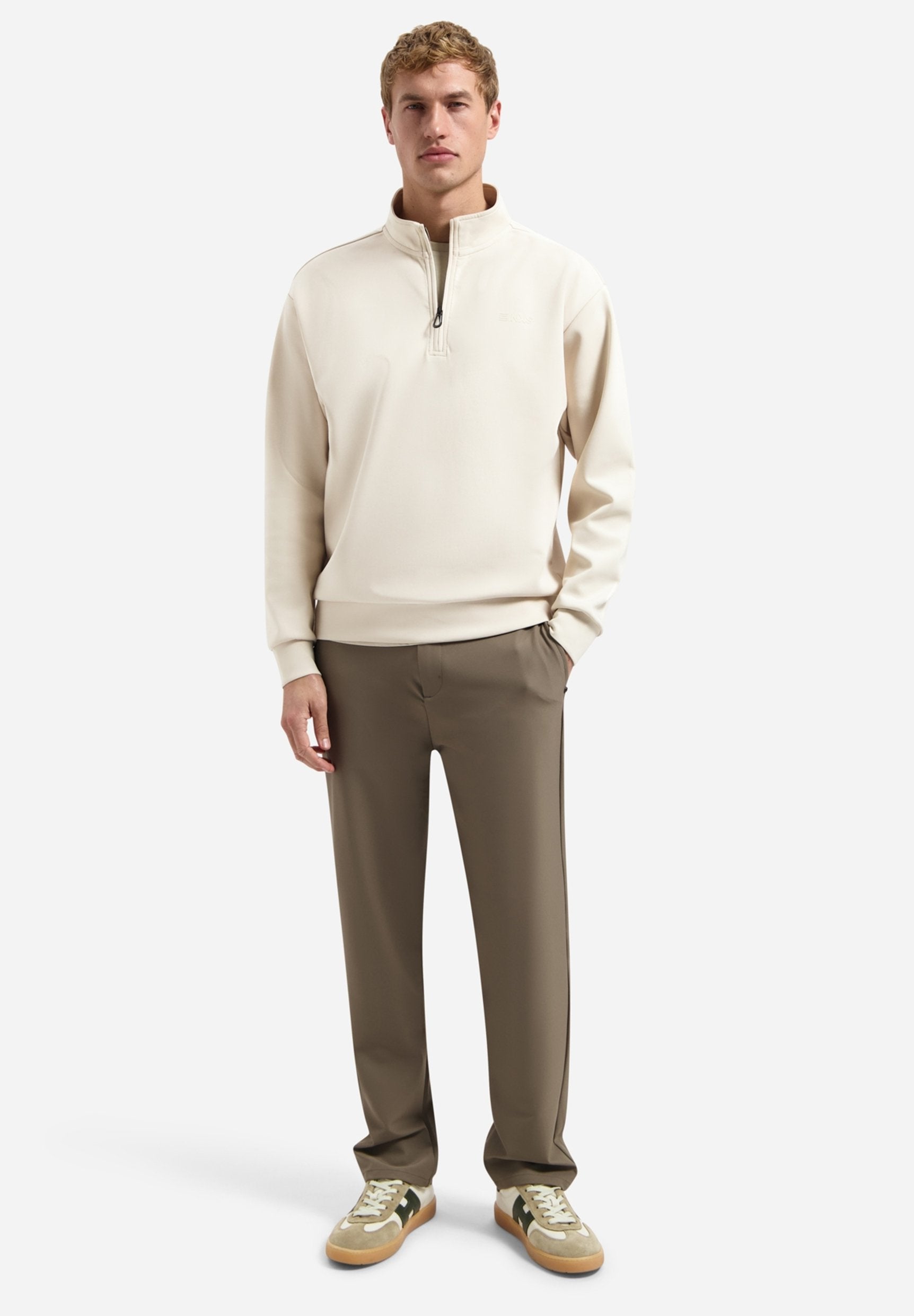 HALF-ZIP Media 2