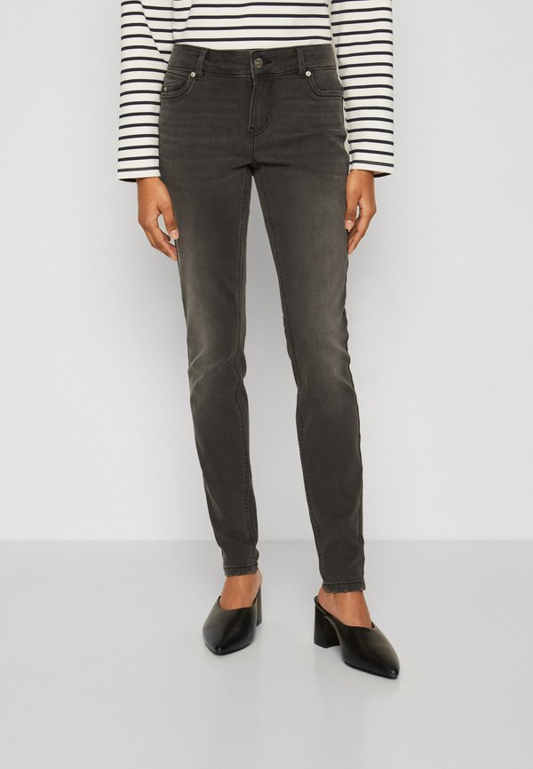 Vero Moda Petite VMSYLVIA