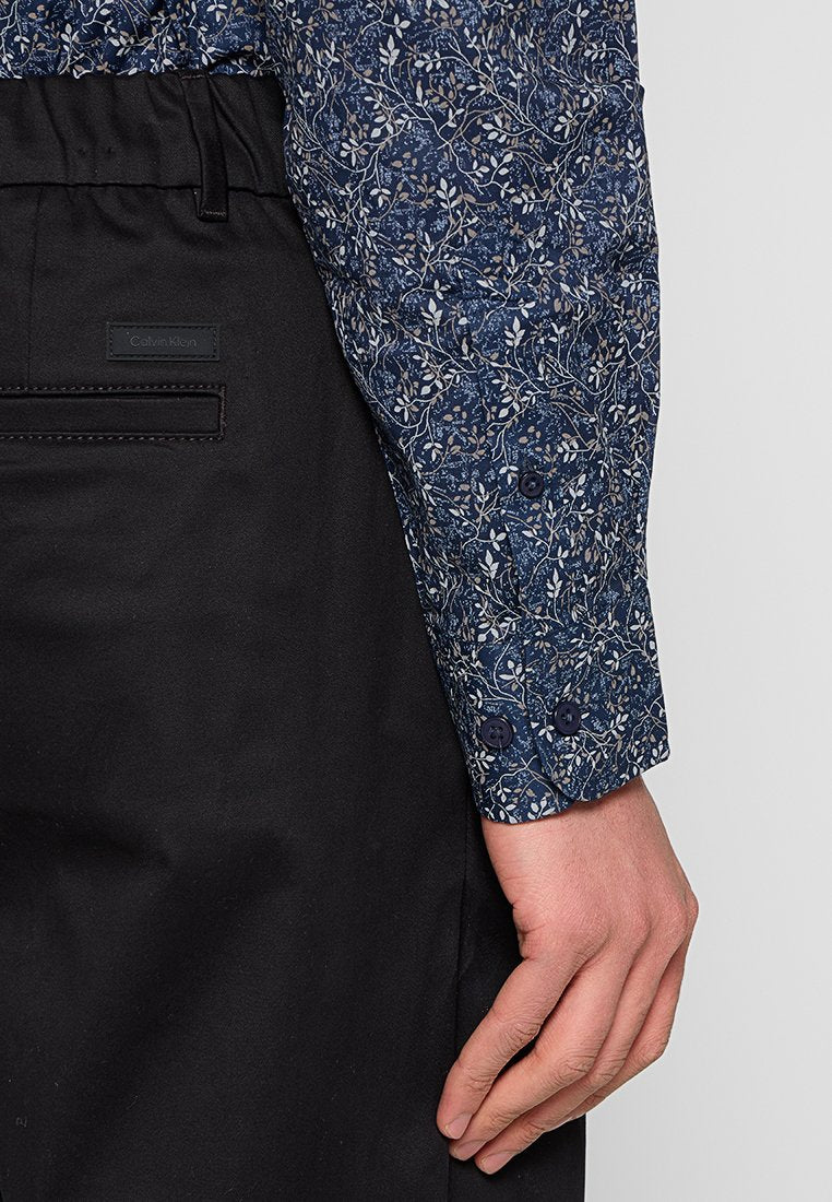 RELAXED FIT Media 4