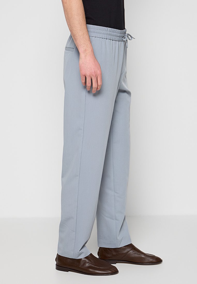 RELAXED FIT Media 2