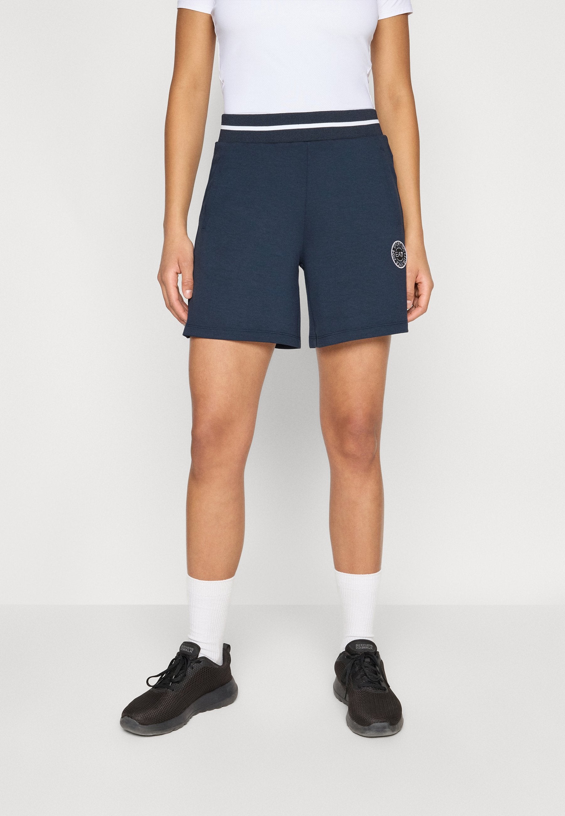 SHORTS Media 3