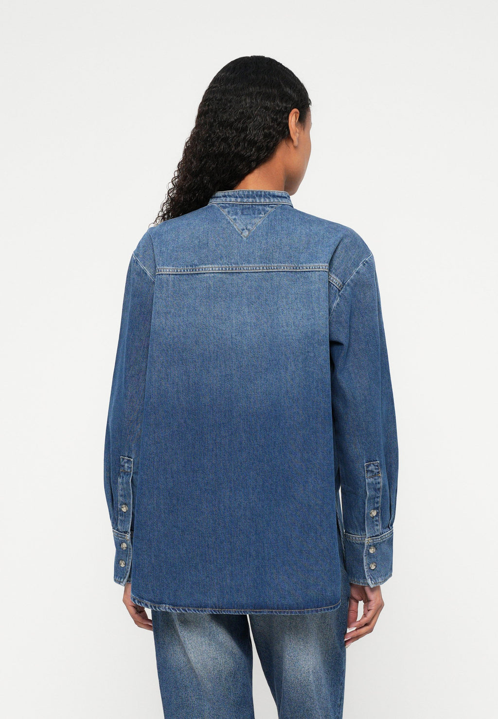 STAND COLLAR SHIRT Media 4