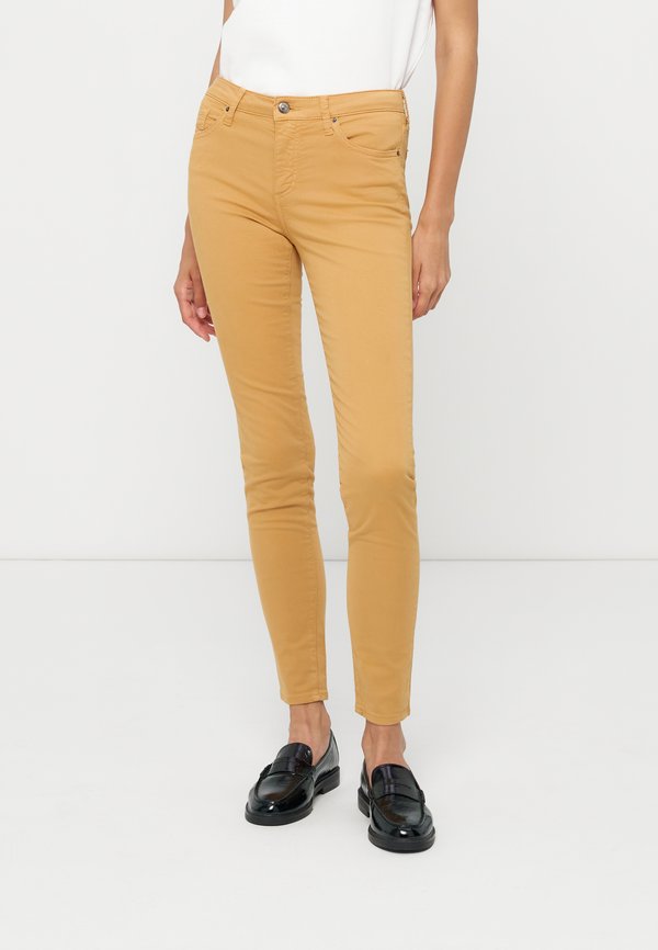 Armani Exchange