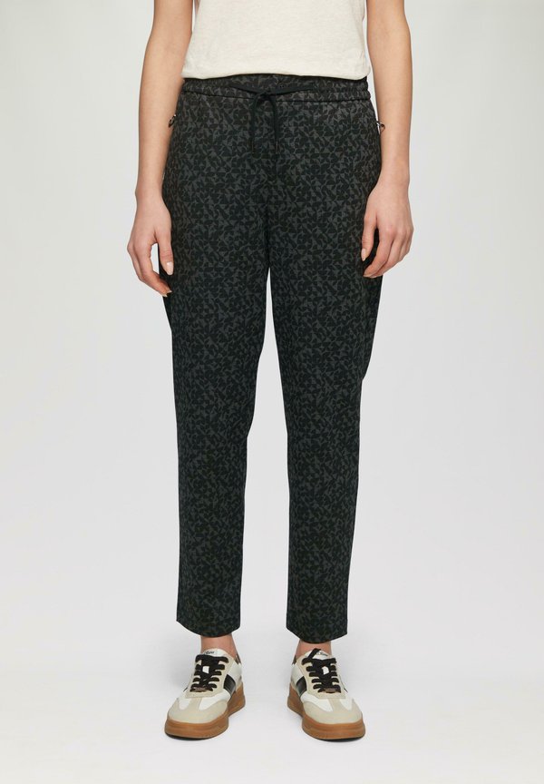 s.Oliver Tracksuit bottoms - schwarz