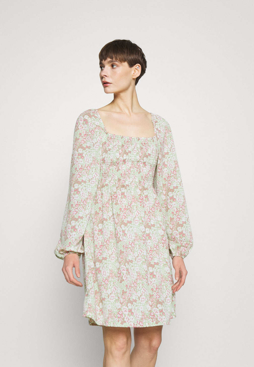 Gina Tricot EXCLUSIVE BITTE SMOCK DRESS