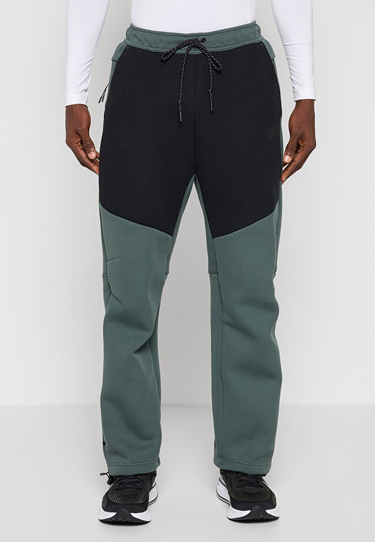 Nike Sportswear