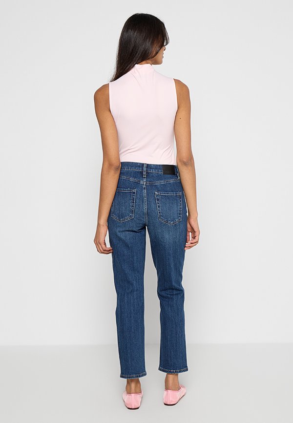 DKNY