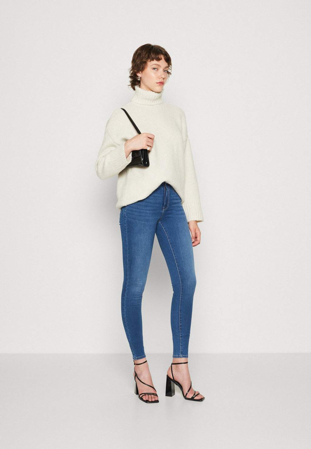 ONLROYAL POCKET CUT Media 2