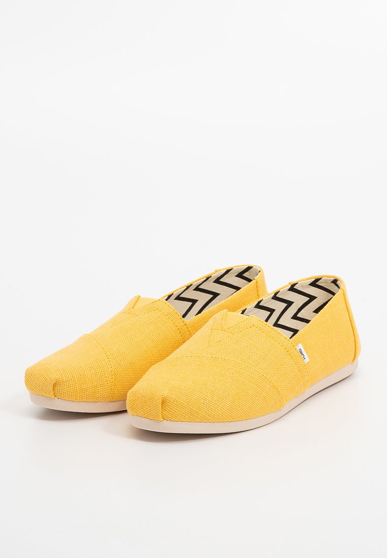 TOMS