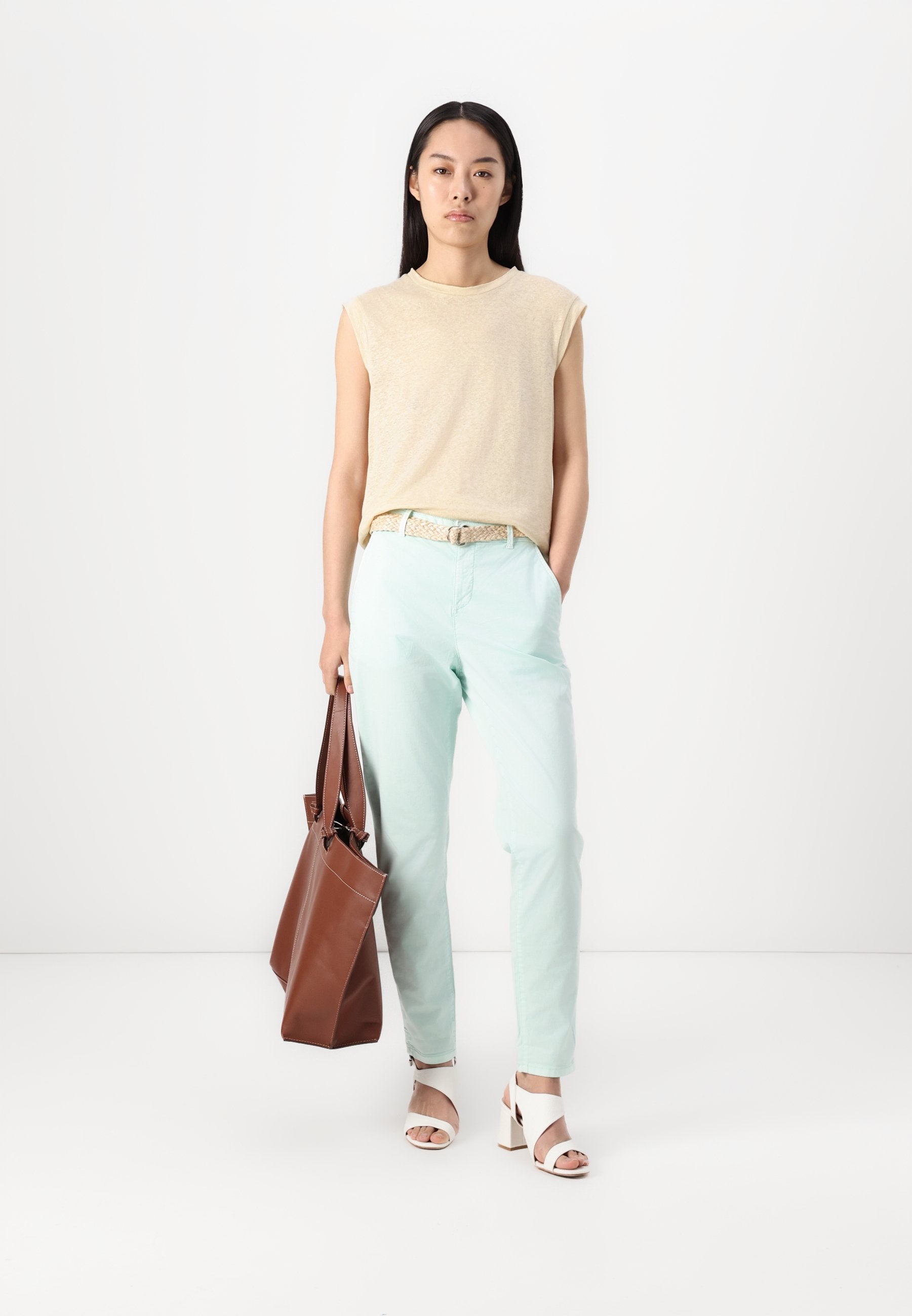 Esprit Chino Media 2