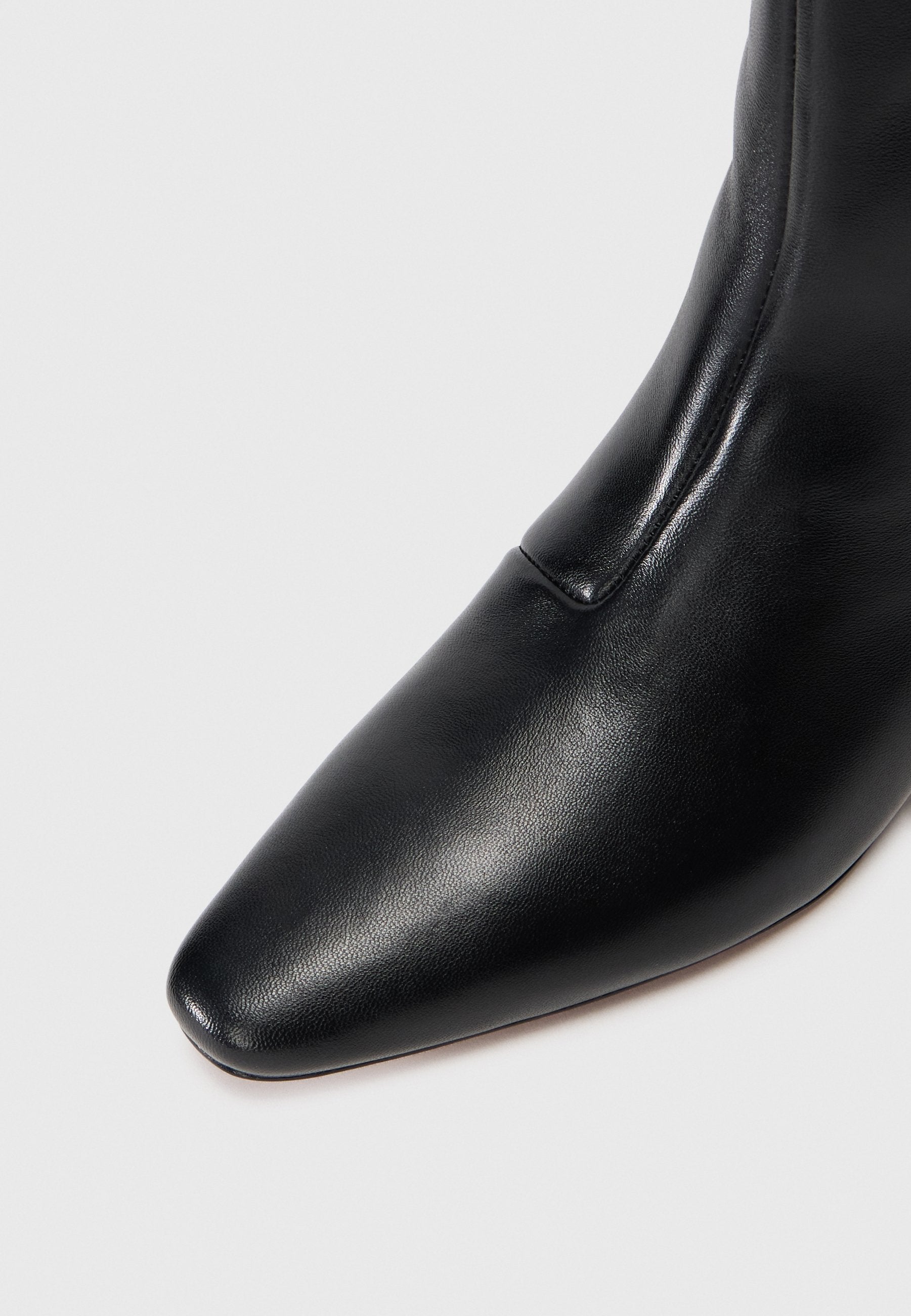 Loeffler Randall CLEO KICKED HEEL