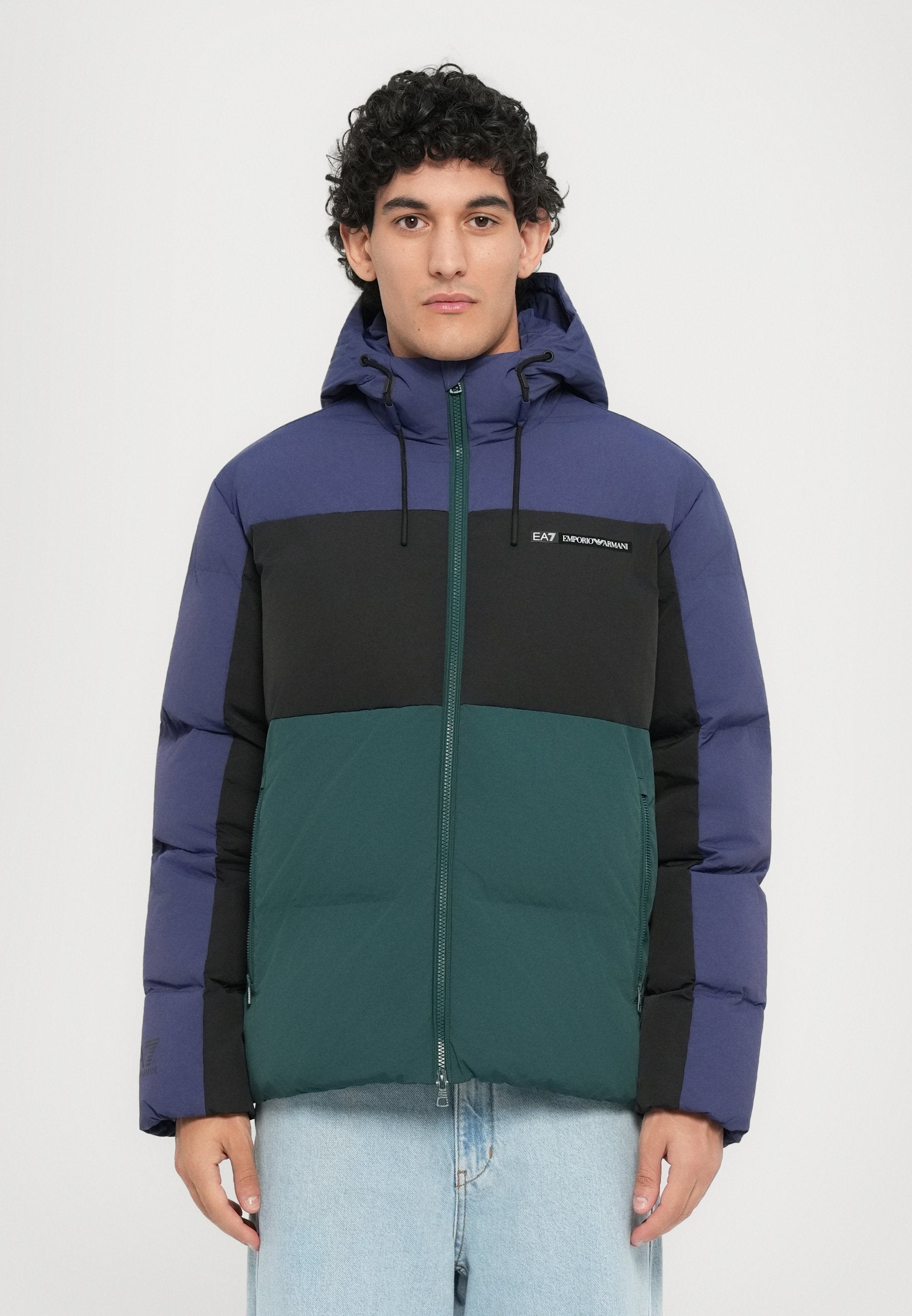 TRAIN ATHLETIC COLOUR BLOCK PADDED JACKET Media 3