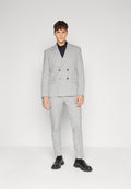 Isaac Dewhirst THE FASHION NOTCH SUIT