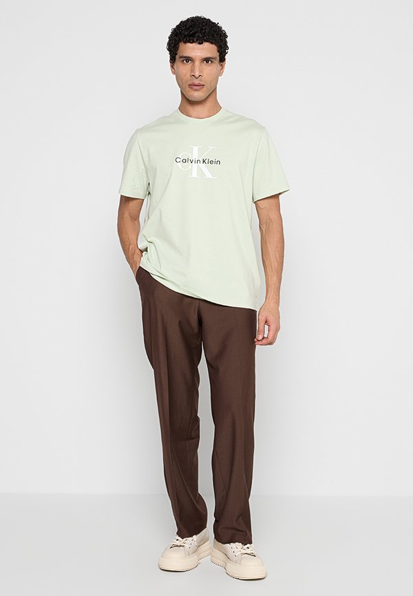 Calvin Klein Jeans SS HERO MONOLOGO TEE 20S