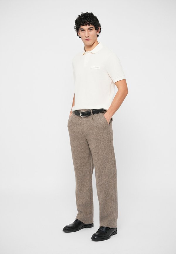 Armani Exchange SLIM FIT