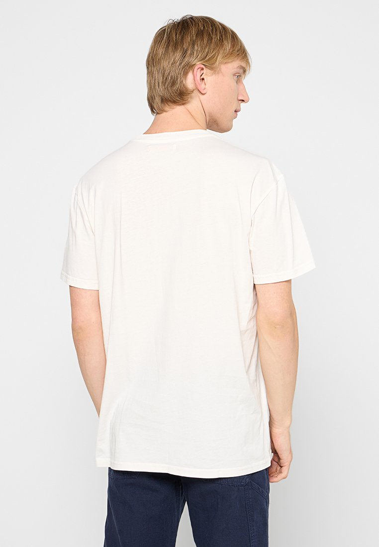 REVOLUTION LOOSE FIT