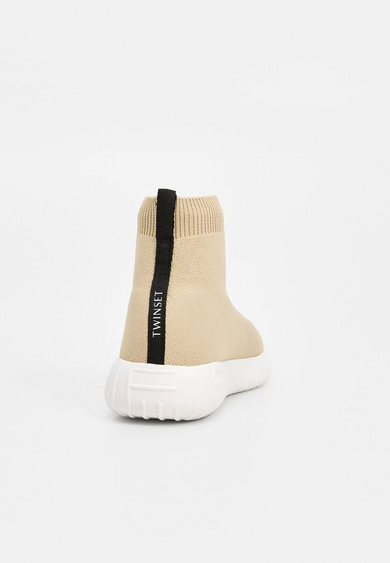 TWINSET