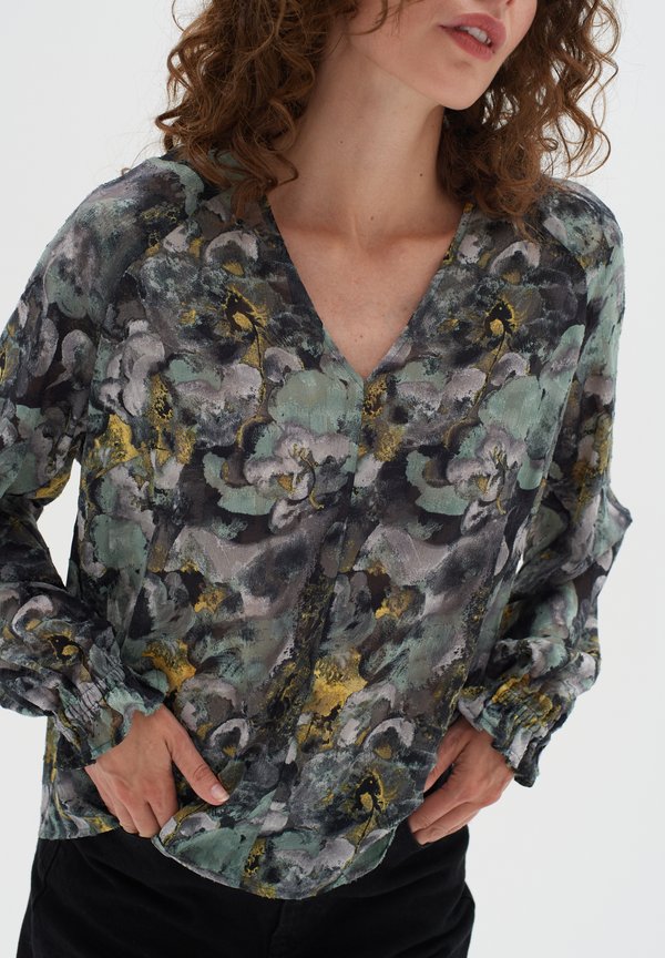 InWear  NISIRA
