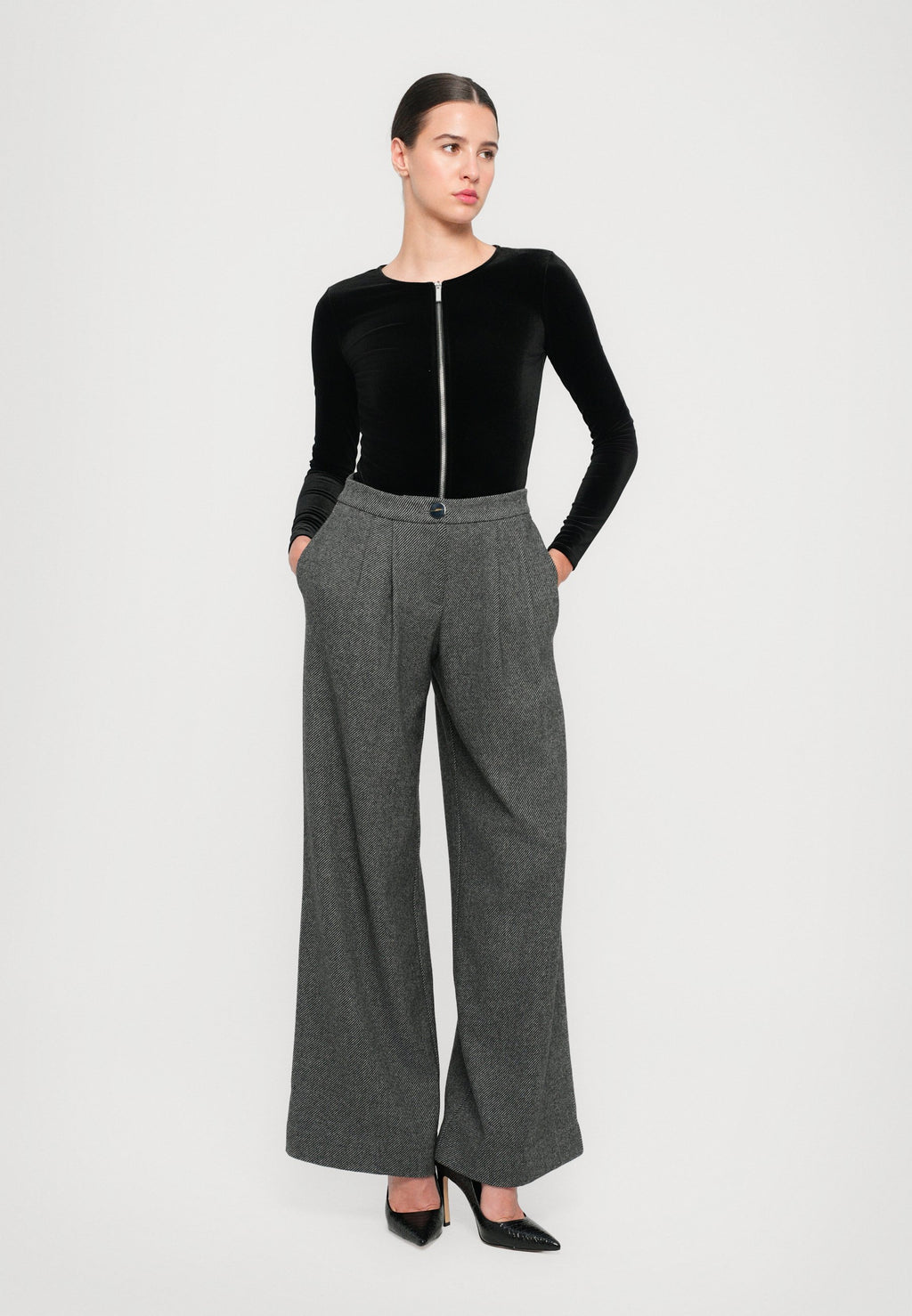 PANTALONI TROUSER Media 2